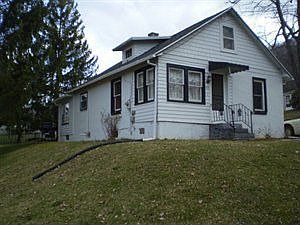 2nd image of 263 W 11th St