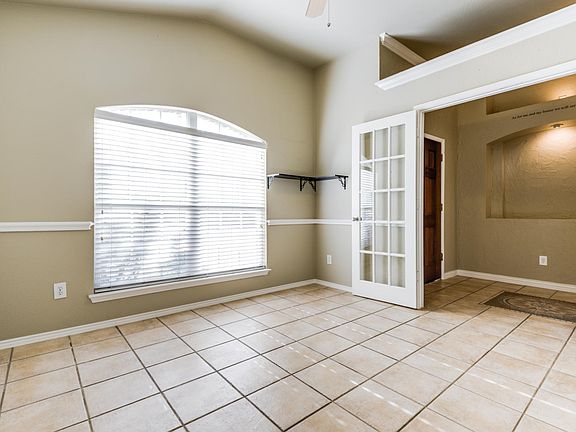 5th image of 709 Richmond Dr