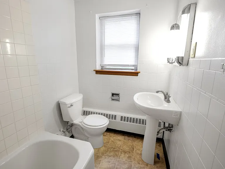 Iglehart Court — Photo 11