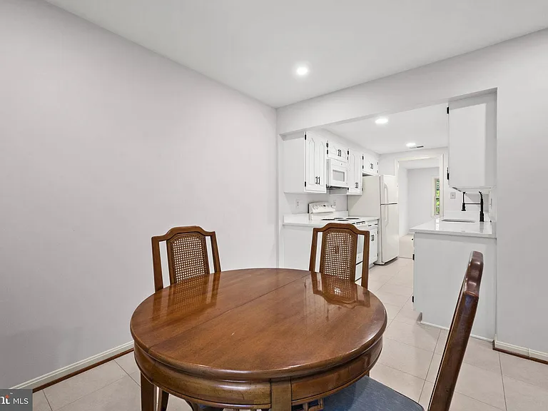 6056 Morgan Ct — Photo 26