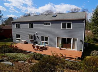 146 Barton Rd, White Plains, NY 10605