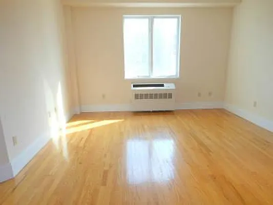 Rented by Urban Realty NYC | media 17