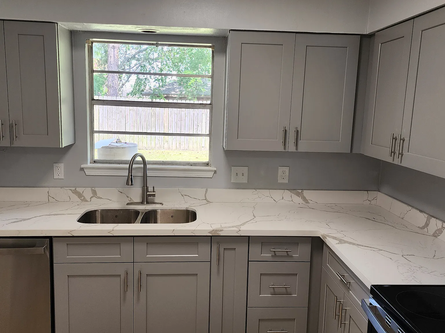 3 bed, 2.5 bath, 1700 sqft, $1,395 — Photo 3