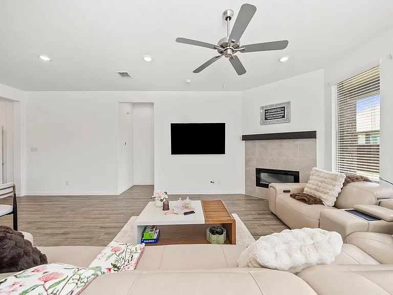 147 Starfall Dr — Photo 20