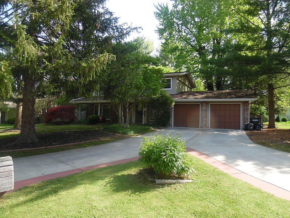 1st image of 623 Wedgewood Ln