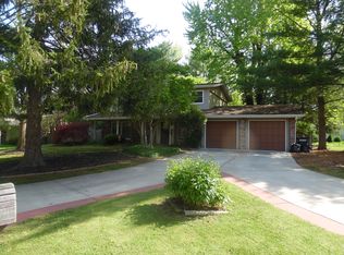 623 Wedgewood Ln, Carbondale, IL 62901
