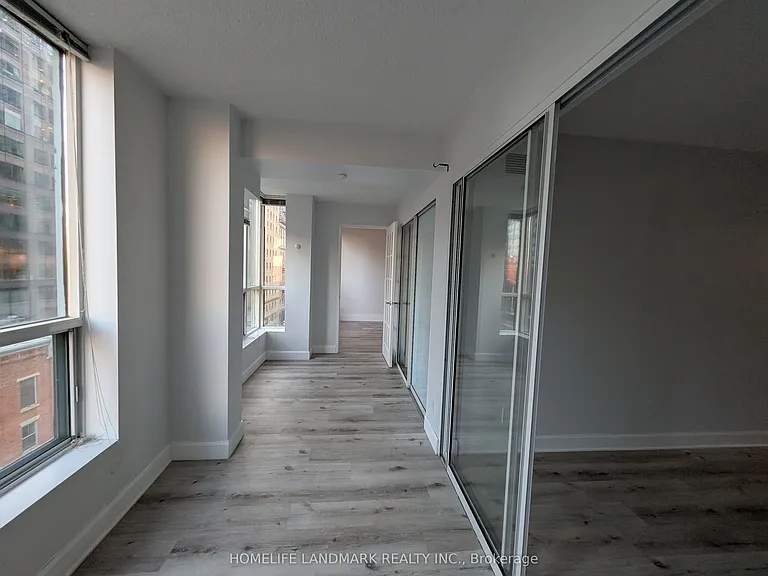 92 King St E #805 — Photo 14