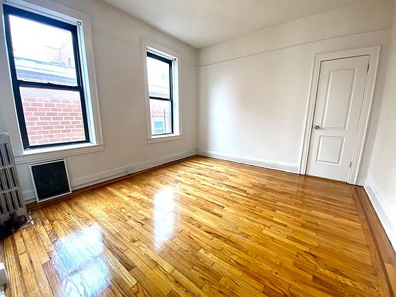4th image of 27-22 23rd St #C