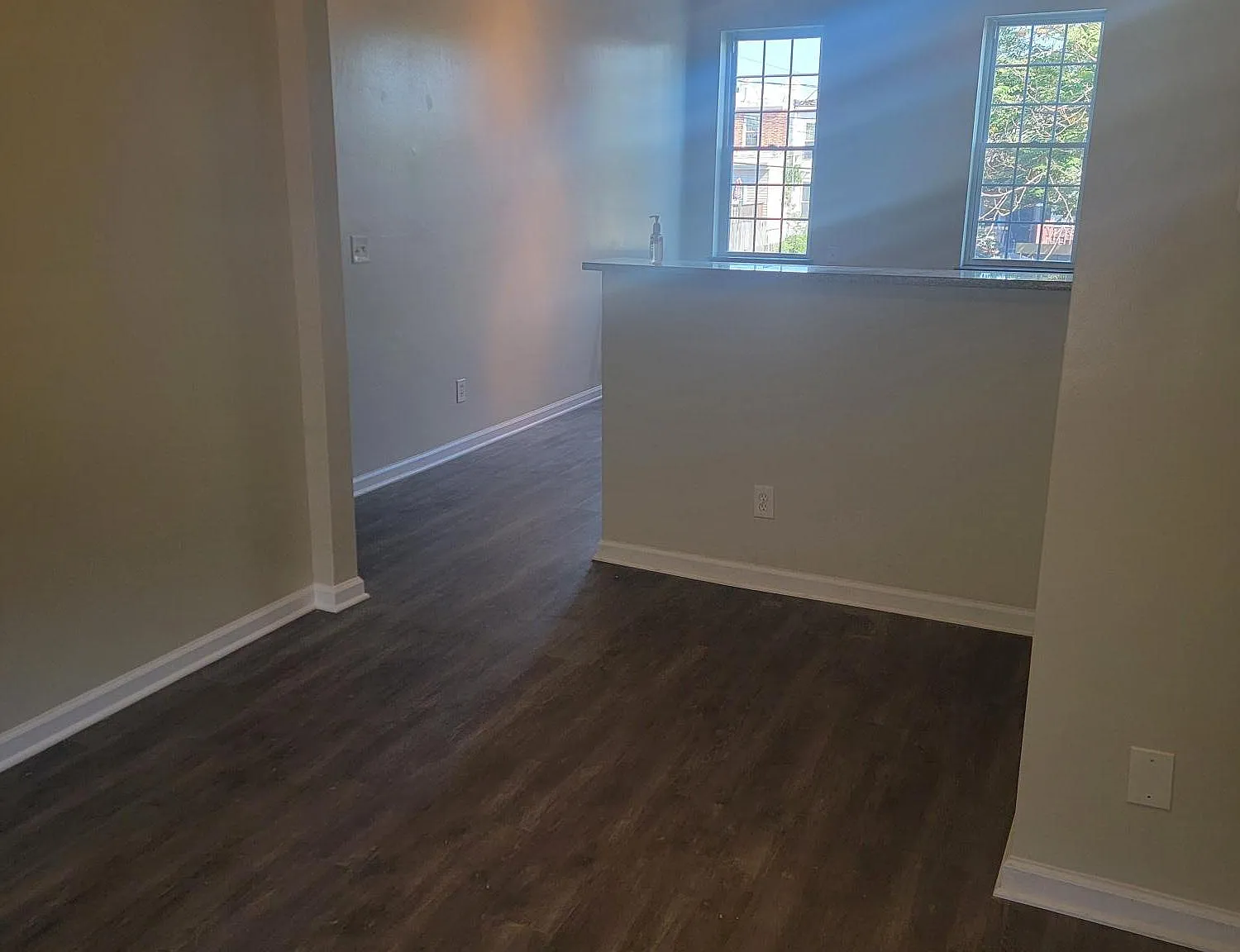 2 bed, 1.5 bath, 1386 sqft, $1,725 — Photo 3