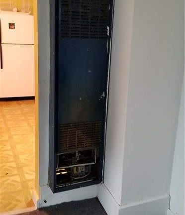 5th image of 52 Andrews Ave