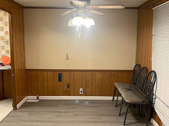 3rd image of 348 Lark Ln