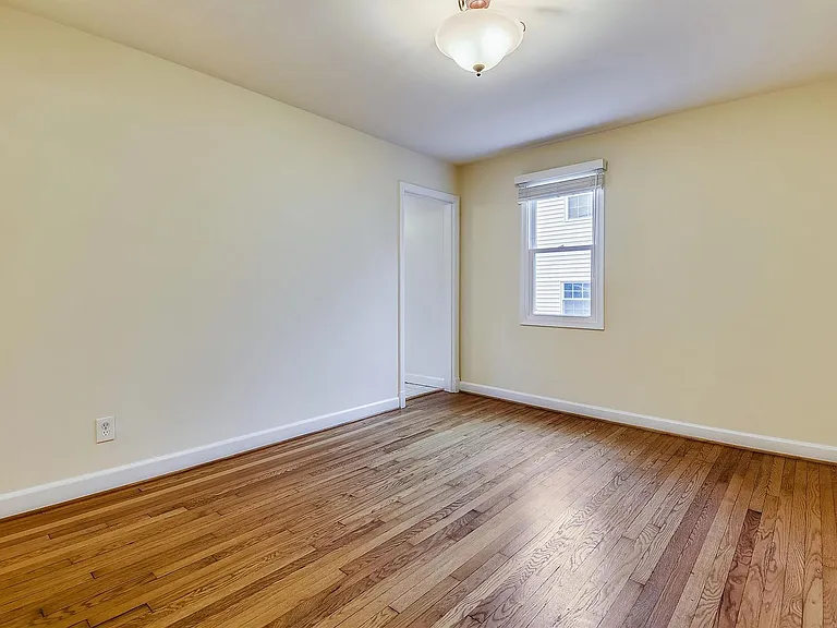 210 E Hamilton Ave — Photo 20