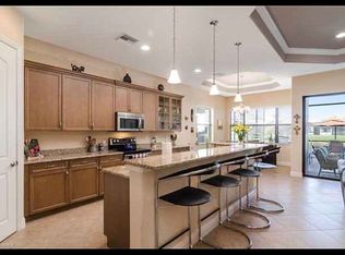 1593 Serrano Cir, Naples, FL 34105