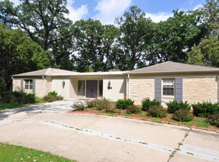 3318 Brookview Rd, Rockford, IL 61107