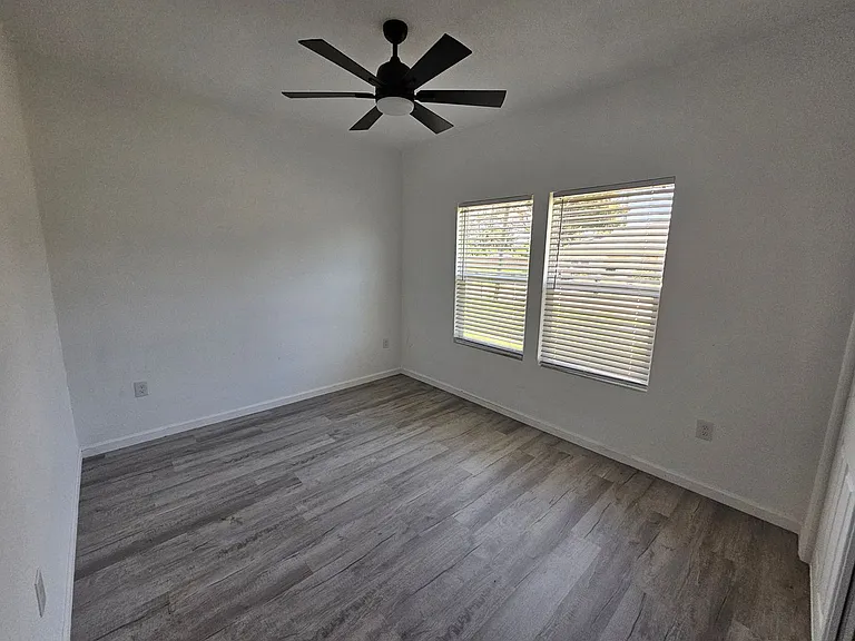 3104 W 20th Ct — Photo 15