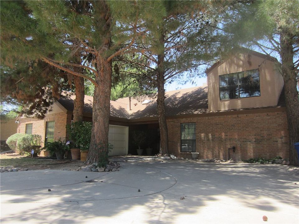 1st image of 631 Gary Ln