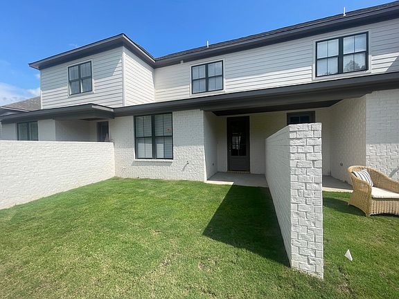 4th image of 334 Stillwater Ln