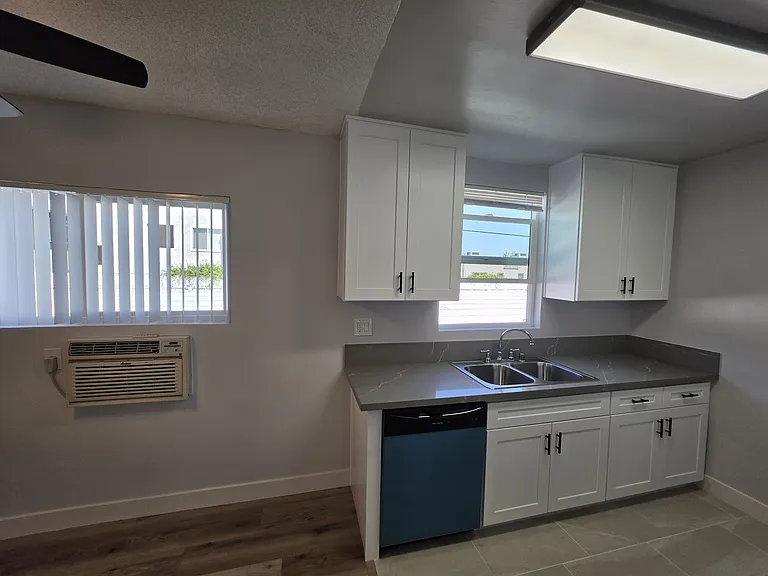 1732 N Harvard Blvd #108 — Photo 9