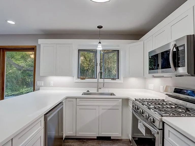 7653 Farmington Way — Photo 11