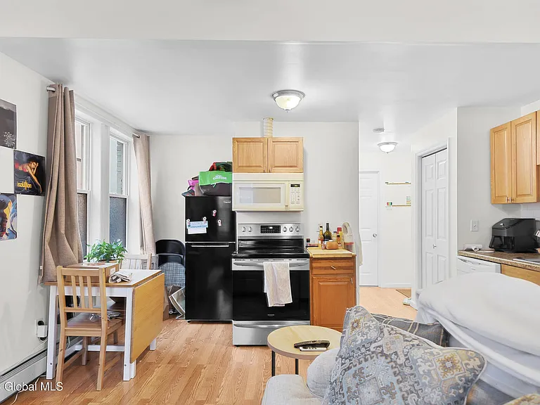 619 Union St #2 — Photo 4