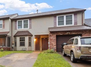 34 Hampton Gate Dr #34A, Sicklerville, NJ 08081