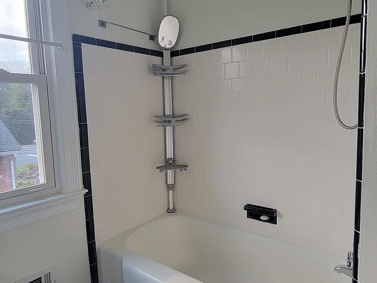 2316 Greenbrier Dr — Photo 21