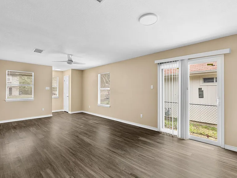 8103 Willet Trl — Photo 4