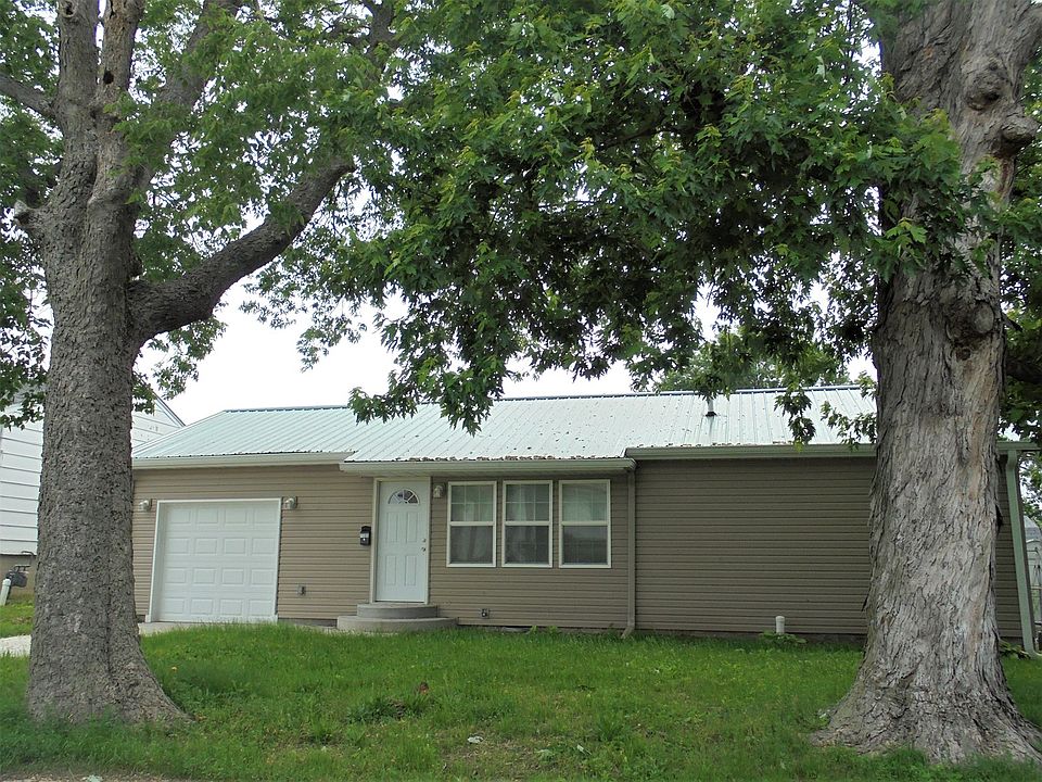 1st image of 1105 Edgewood Dr