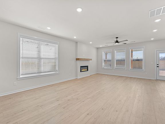 3rd image of 2743 Relaxation Ave