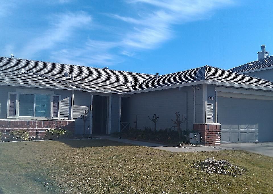1st image of 9004 Four Seasons Dr