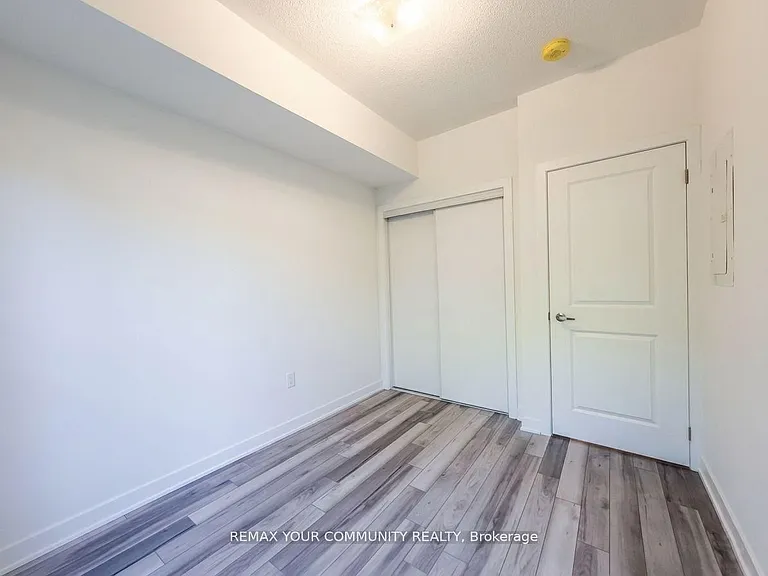 15100 Yonge St #106 — Photo 15