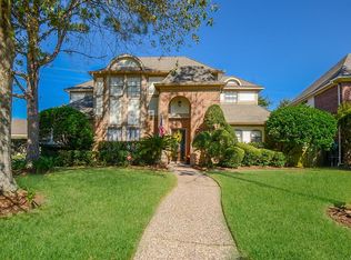 14422 Ardwell Dr, Sugar Land, TX 77498