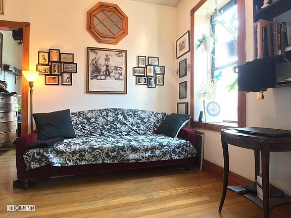 2nd image of 601 E 11th St APT 4C