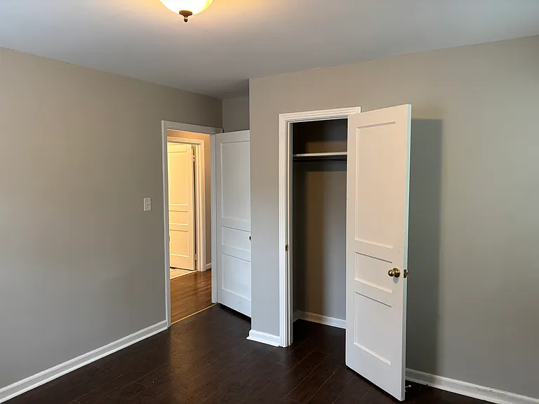5639 Meadowcrest Ln — Photo 6