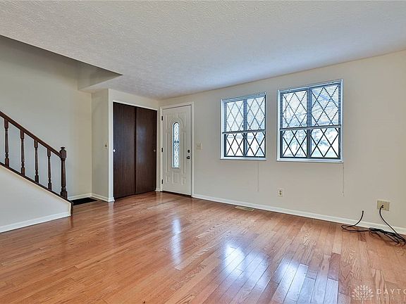 2nd image of 7513 Old English Dr #222