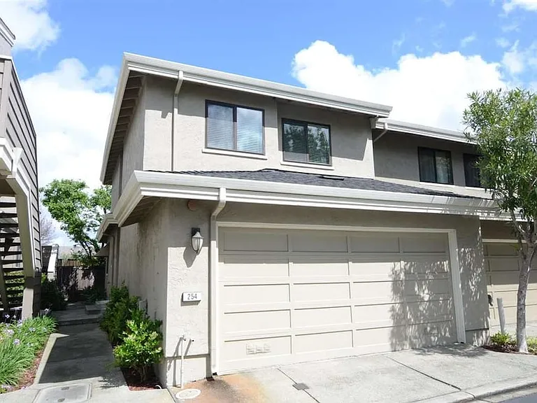 254 Bonita Ln — Photo 1