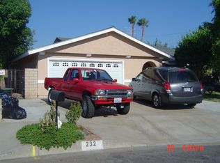 232 W Kirkwall Rd, Azusa, CA 91702