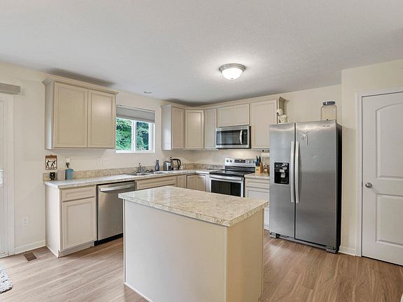 2nd image of 1795 Keela Dr