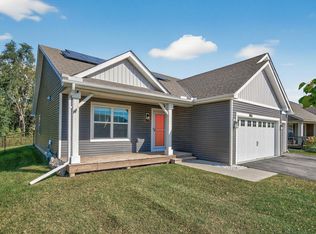 1861 Attenborough St, Shakopee, MN 55379