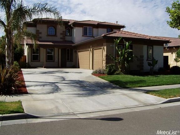 2nd image of 2404 S Creekside Dr