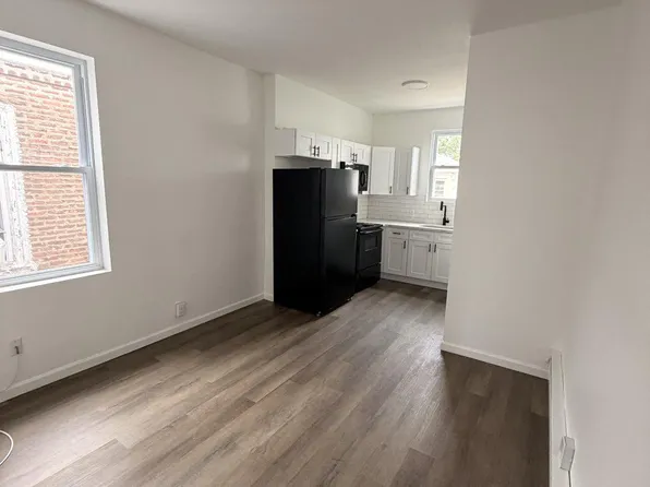 938 N 66th St, Philadelphia, PA 19151