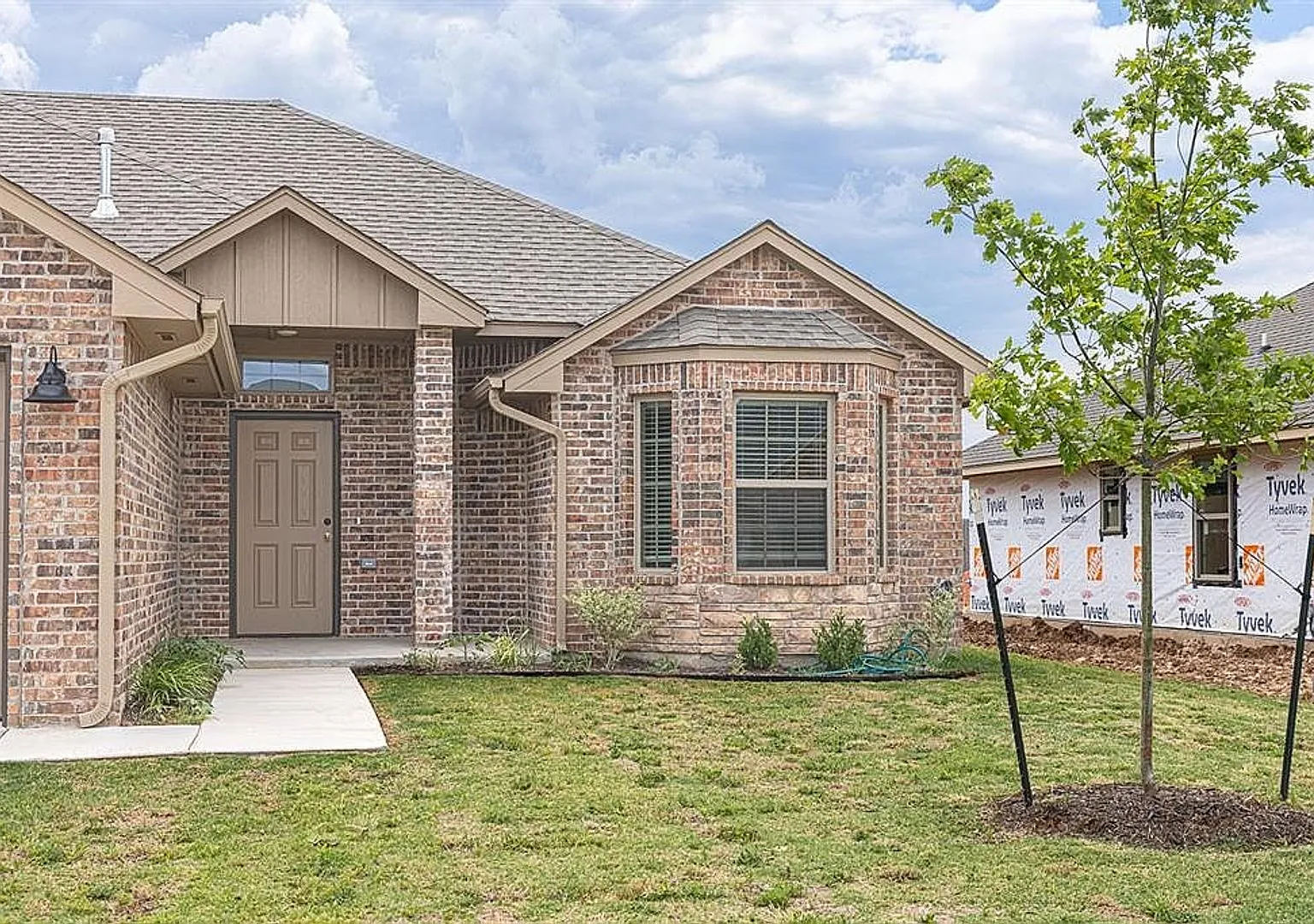 4528 Adobe Court — Photo 2