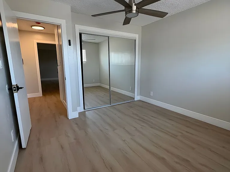 6500 S Western Ave #12A — Photo 5