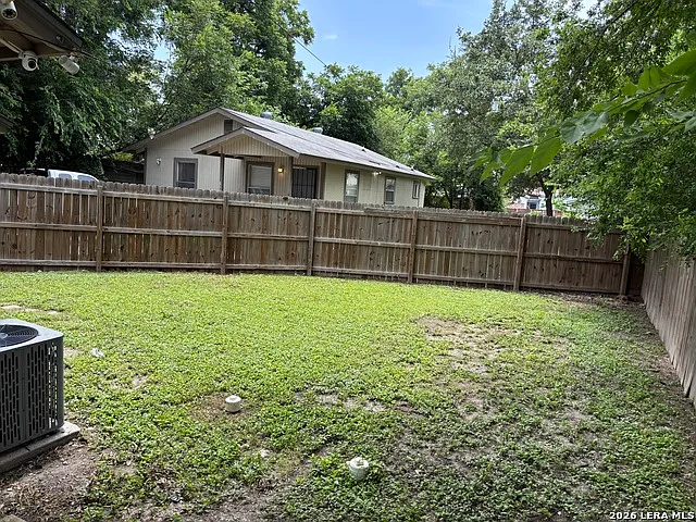 1406 Kendalia Ave #1 — Photo 23