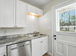 1663 Ashland Ave, Columbus, OH 43212