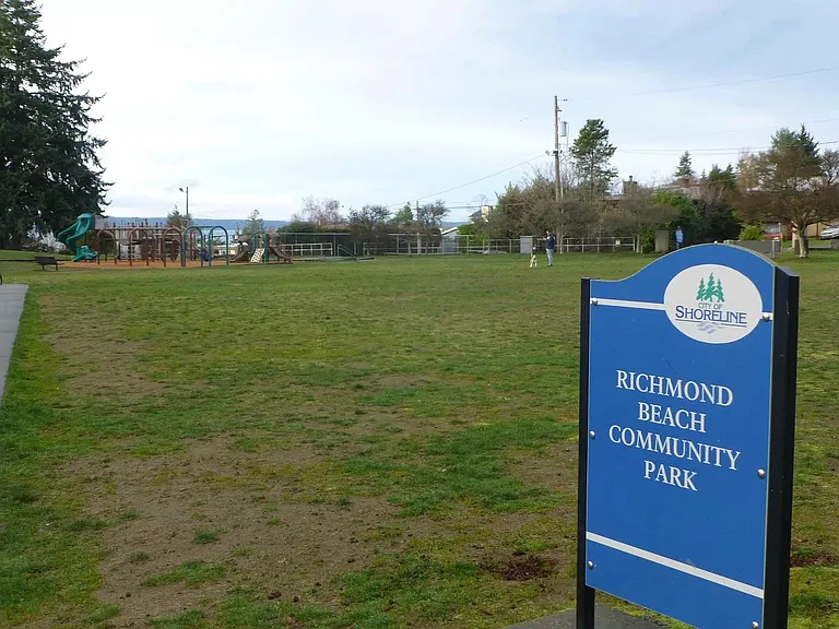 3 Blocks from Richmond Beach Community Park