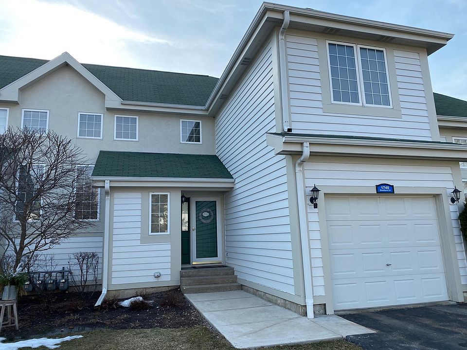 1st image of 1740 Woodland Cir #1232