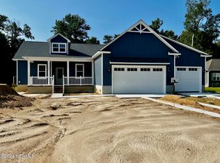 108 Ridgeline Dr, Beaufort, NC 28516
