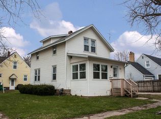 702 2nd St NE, Hampton, IA 50441