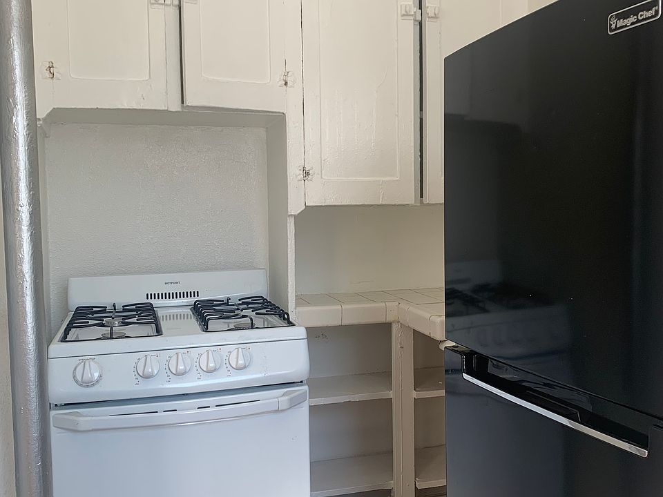 1st image of 1275 N Pearl St APT 8